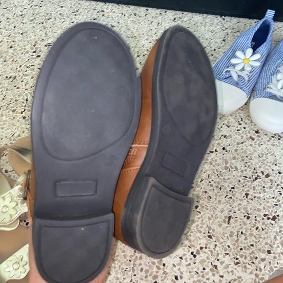 Girls Bundle of Shoes Brown Boots Gold Sandals Sneakers Shoes Size 11 - Picture 5 of 7